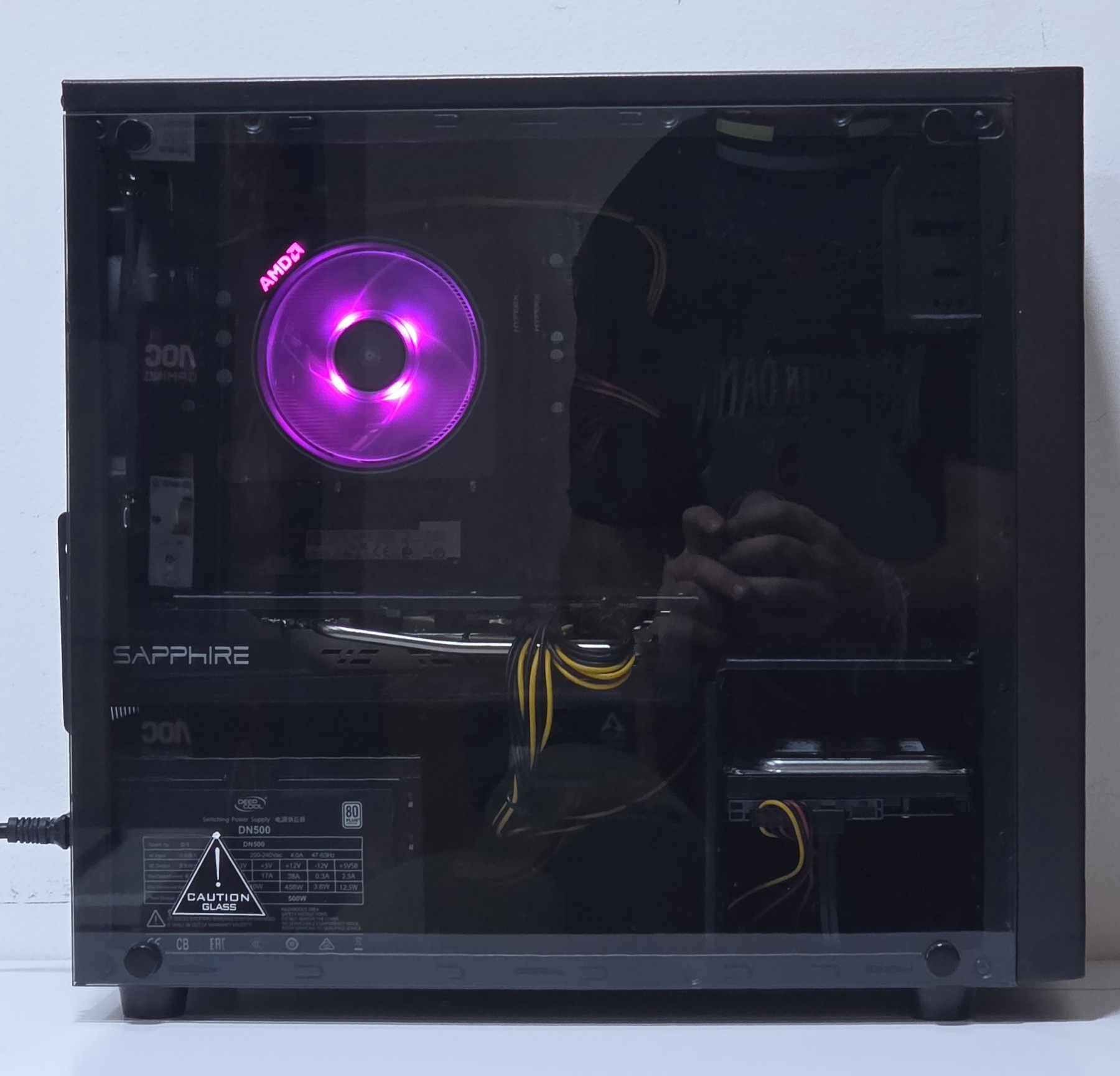 Продавам Баџет Гејминг конфигурација Ryzen 7 2700X + RX 5700XT + 16GB RAM