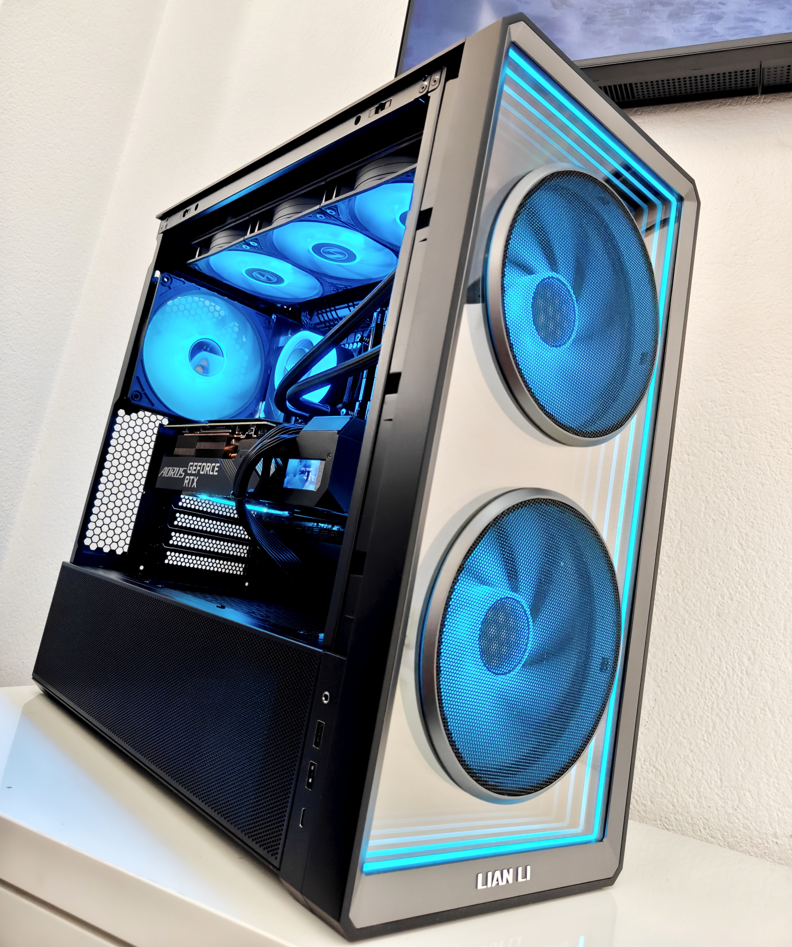 Lian-Li Infinity I9 (Intel I9 12900K + RTX 3080 10gb +32gb DDR4)