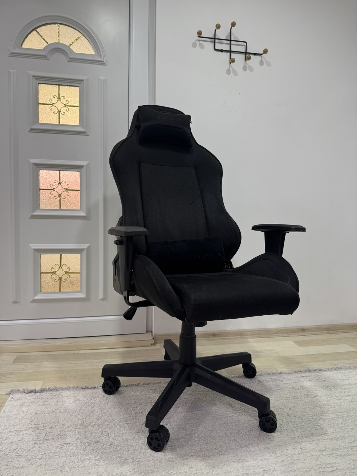 Sense7 Netrunner Gaming chair