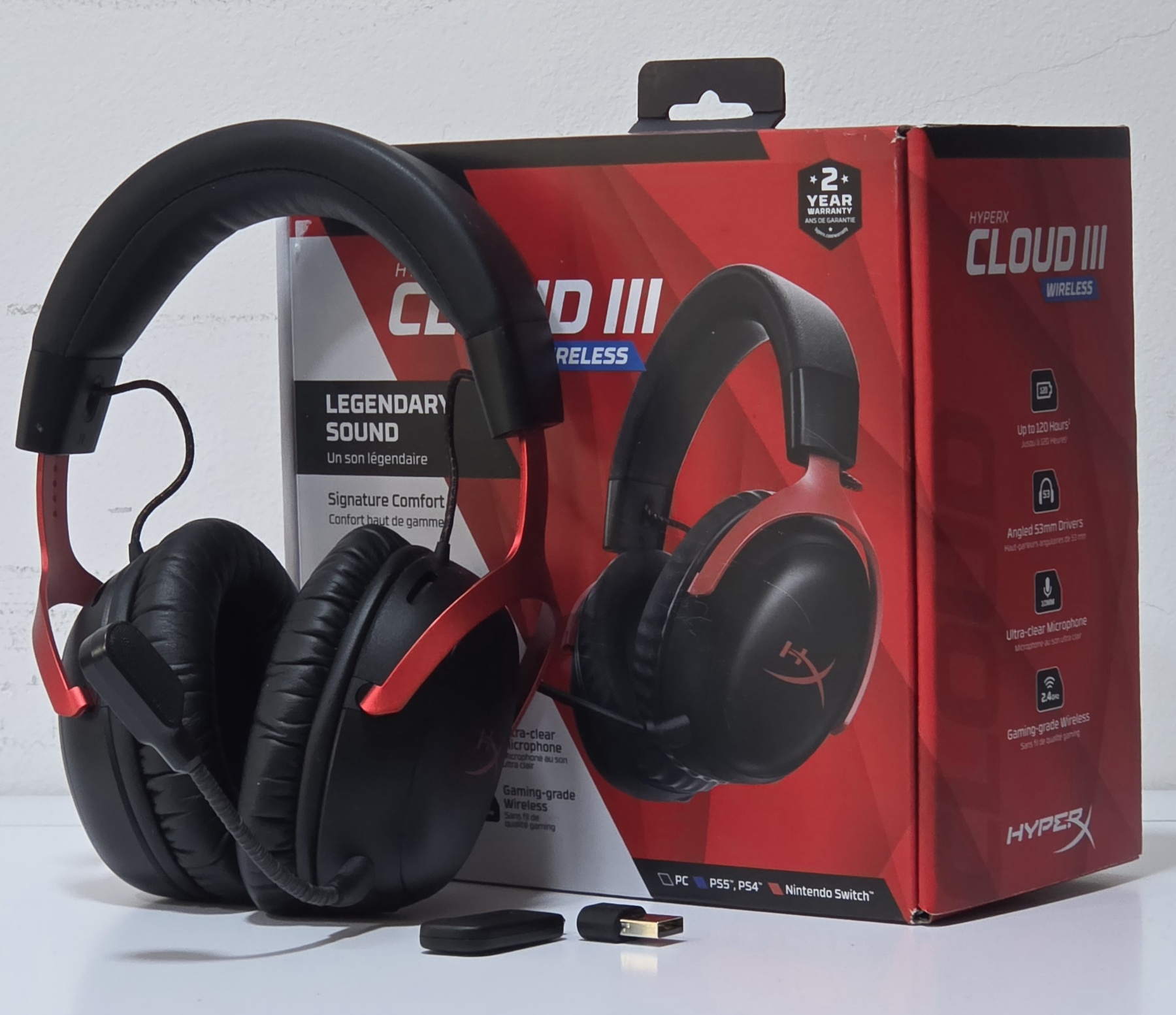 Продавам половни Gaming слушалки HyperX Cloud III Wireless