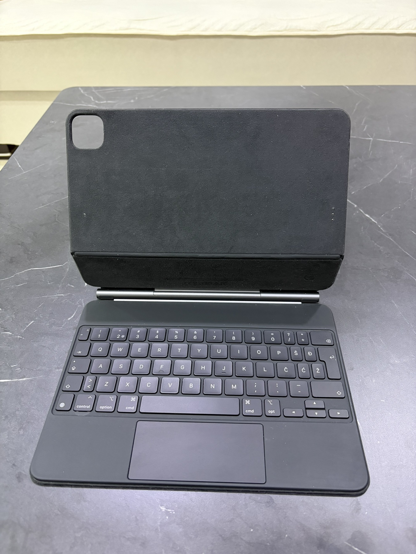 Apple Magic Keyboard for iPad Pro, Air 11" Модел 2261