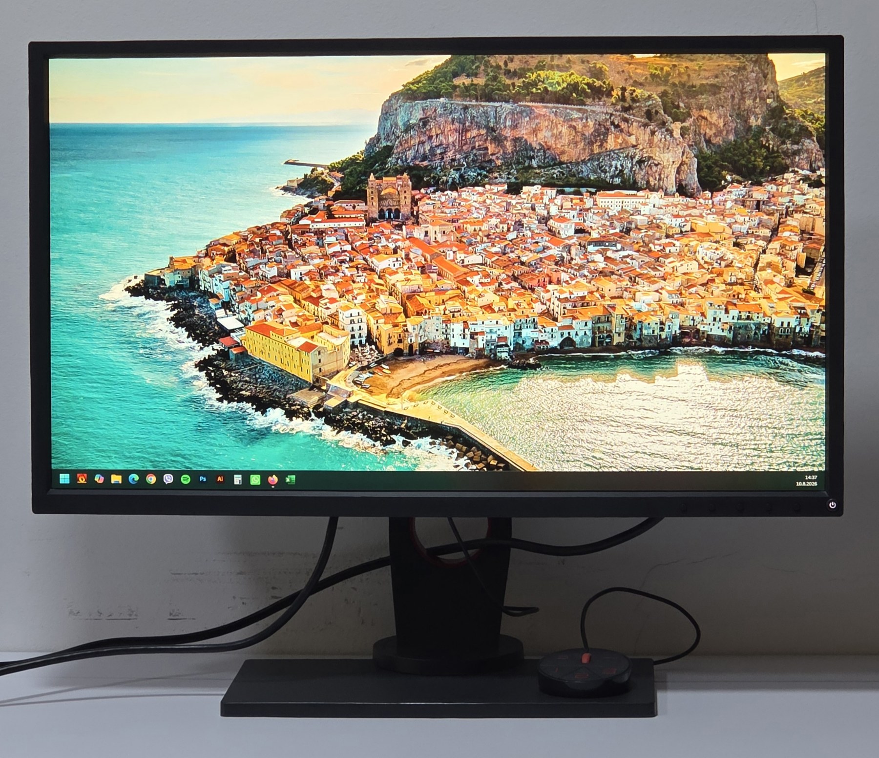 Продавам половен Gaming монитор Benq Zowie XL2546 240HZ