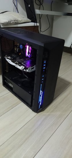 i3 10100f, Asus 1060 6gb, 500gb SSD, 8gb Ram XPG, 750W PSU