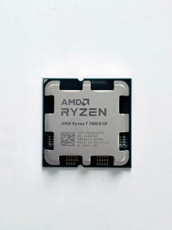 Продавам Ryzen 7 7800X3D (tray)