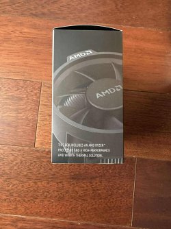 Продавам Ryzen 5, 5600X (Box)