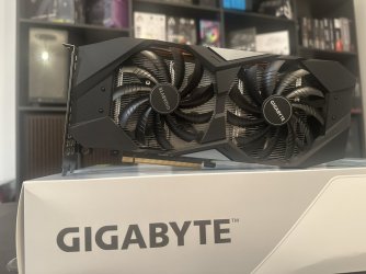 Продавам Половни графички RTX 2060 Super 8gb и RX 6700XT 12gb