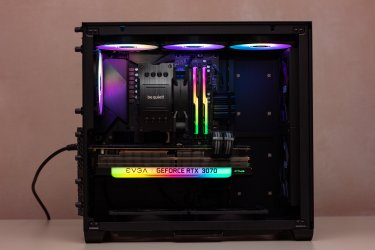 Gaming PC: Ryzen 7 5700X, RTX 3070, 32GB RAM, 1.5TB NVME, B550