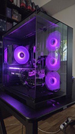 Продавам Нови Gaming Конфигурации Ryzen 7 7800X 3D + RTX 3080 Ti 12G
