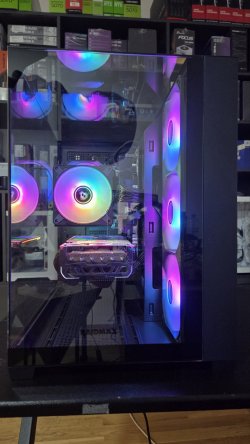 Продавам Нови Gaming Конфигурации Ryzen 7 5700X + RX 6800 XT 16G