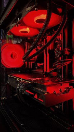 Продавам Нови Gaming Конфигурации AMD Ryzen 7 7800X 3D + RX 6800 XT 16G