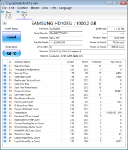 CrystalDiskInfo_20251222205405.png