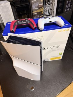 Продавам PlayStation 5 Disk Edition 1ТB