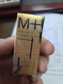 molecule.jpg
