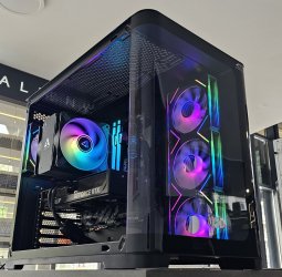 Insomnia Shadow Arcglass Lite: B650, Ryzen 5 7500X3D, 32GB DDR5-6000, RTX5070 12GB, 1TB NVMe