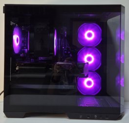Продавам Gaming конфигурација Ryzen 7 7800X 3D + RX 6900 XT 16 GB