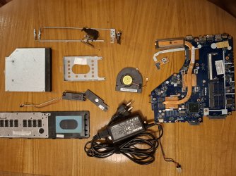 Делови за Acer Aspire E1-570G (матична, рам, двд, полнач, дисплеј)