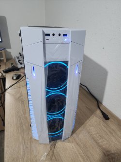 Se prodava deskop pc za 8000 denari! :D