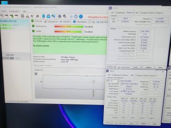 Se prodava pc: B550, Ryzen 5700x,32gb ram, 500gb nvme.